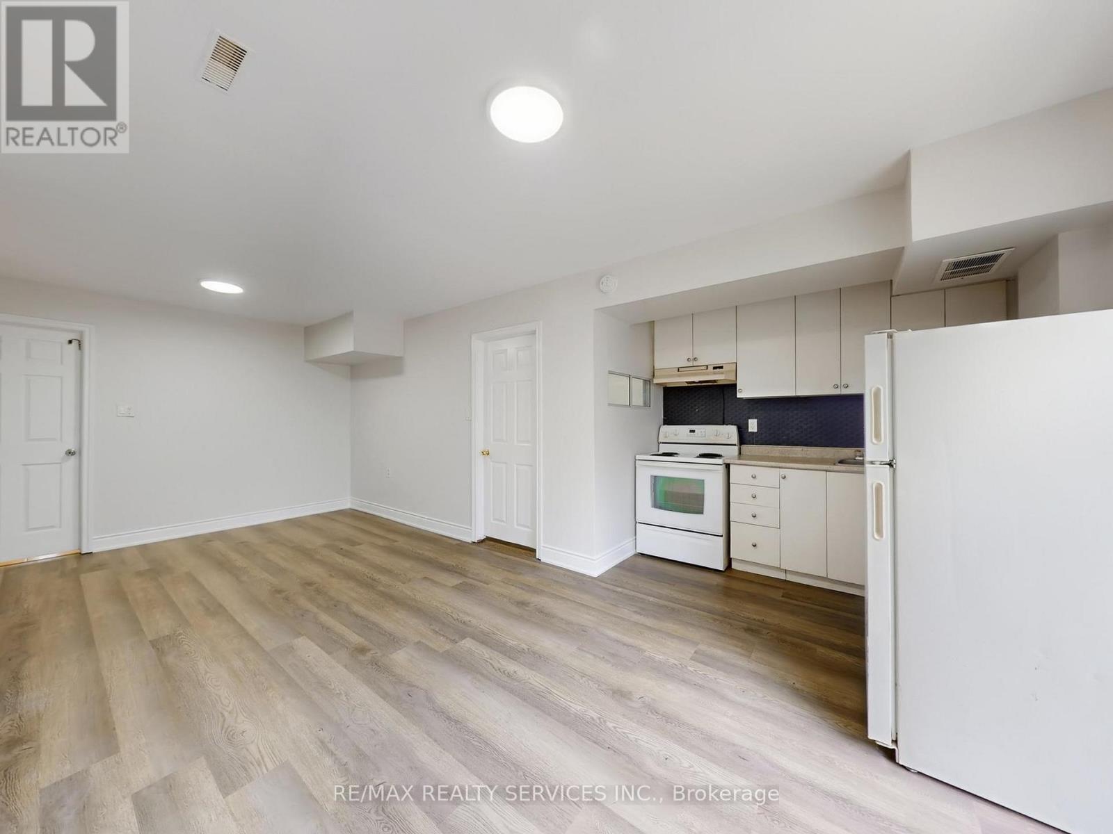 9 Glenridge Road, Brampton, ON