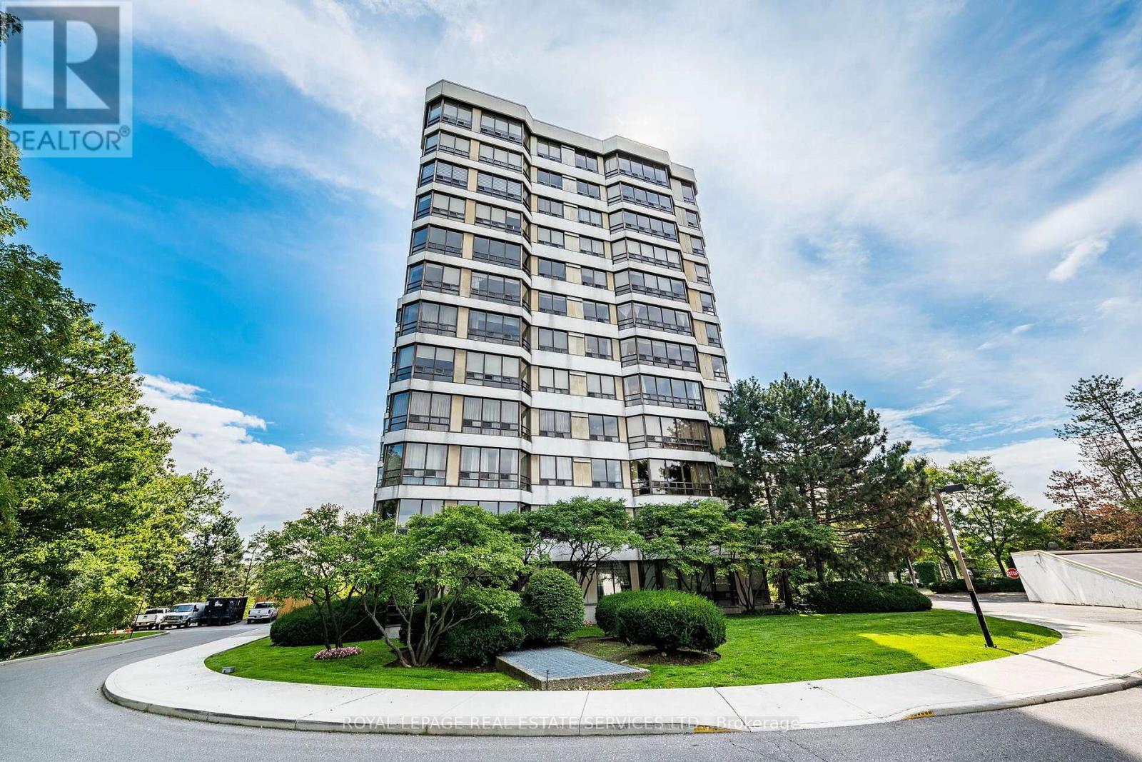 402 - 310 Mill Street S, Brampton, ON