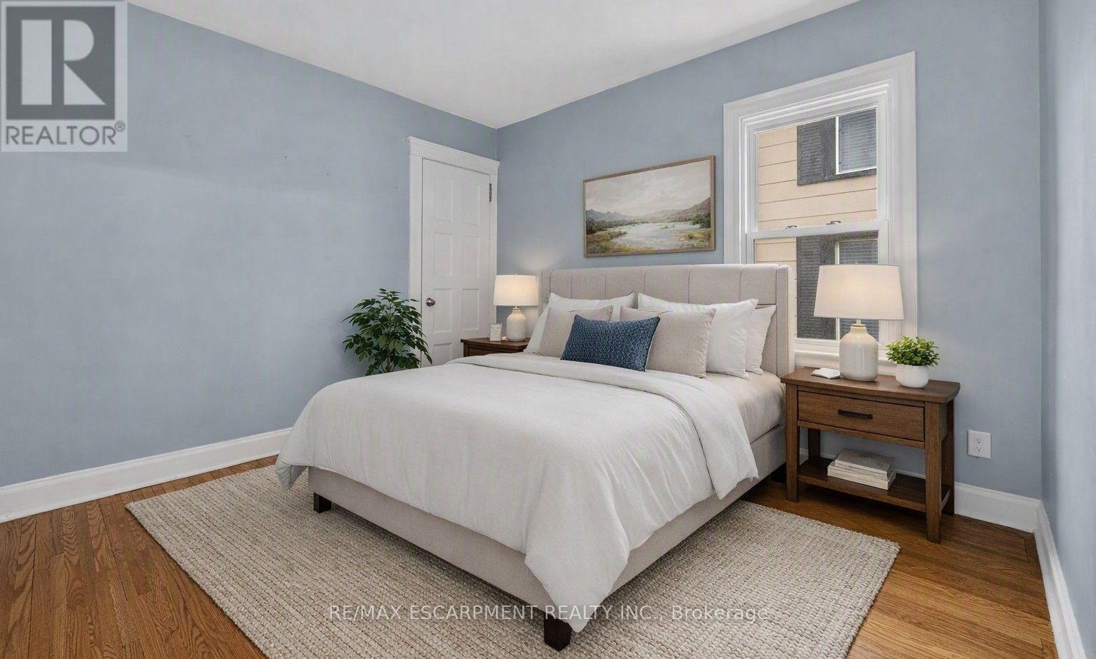 Virtually Staged - 4937 King Street, Lincoln, ON