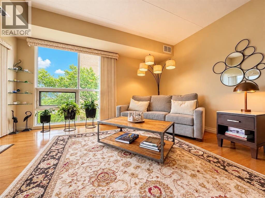 4789 Riverside Unit# 504, Windsor, ON
