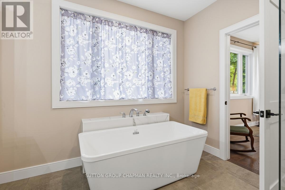 408 Old Riverside Drive, London North (North N), ON