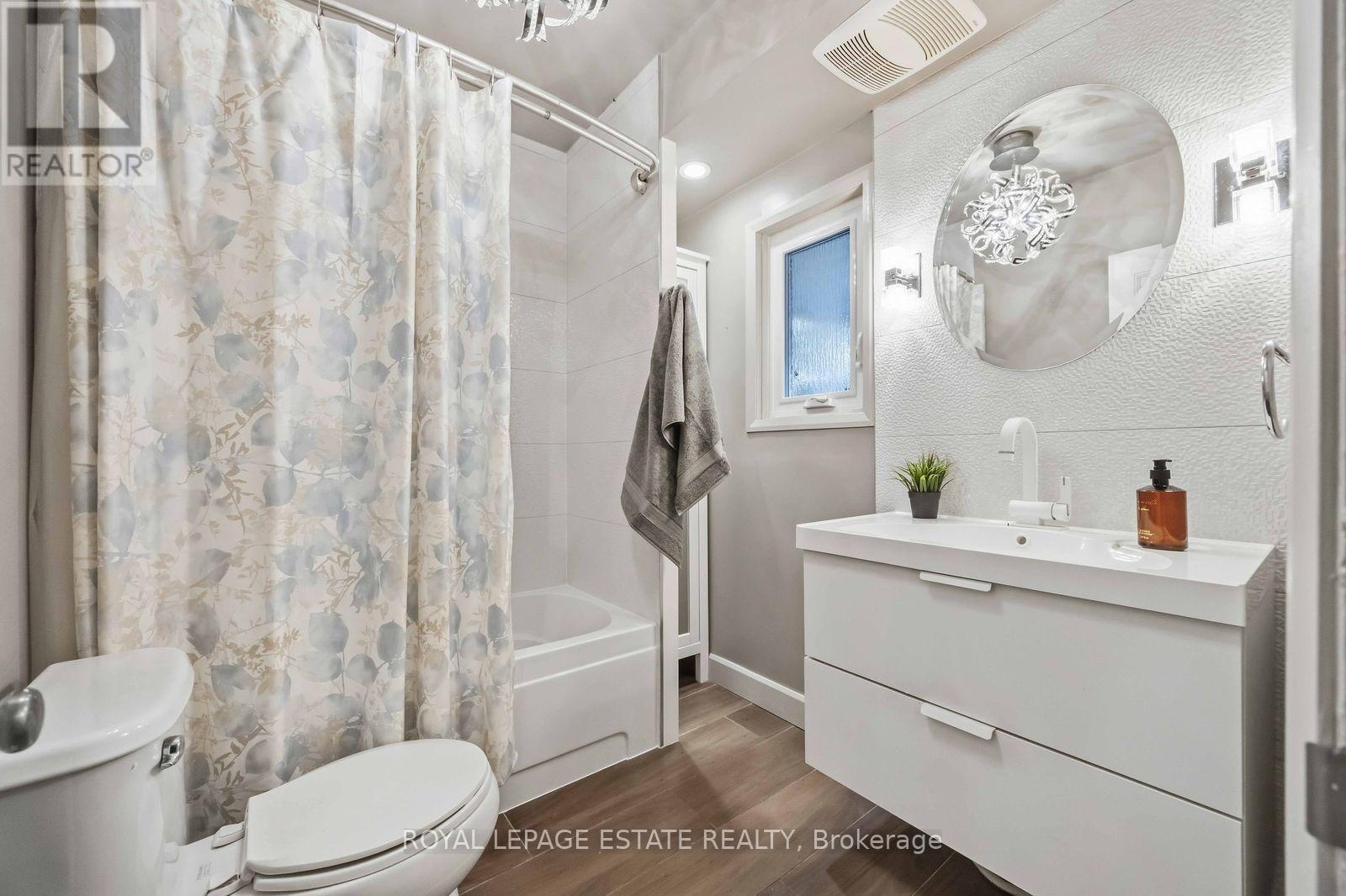 47 Harding Boulevard, Toronto, ON
