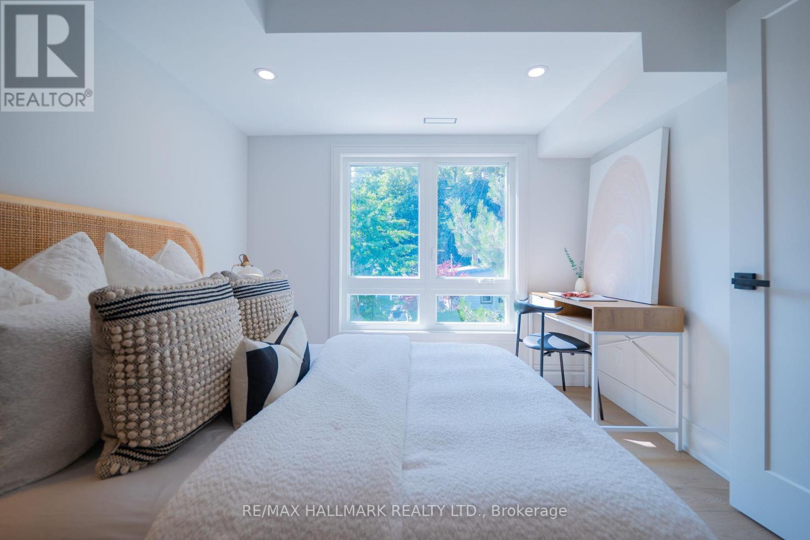 22 Harriet Street, Toronto, ON