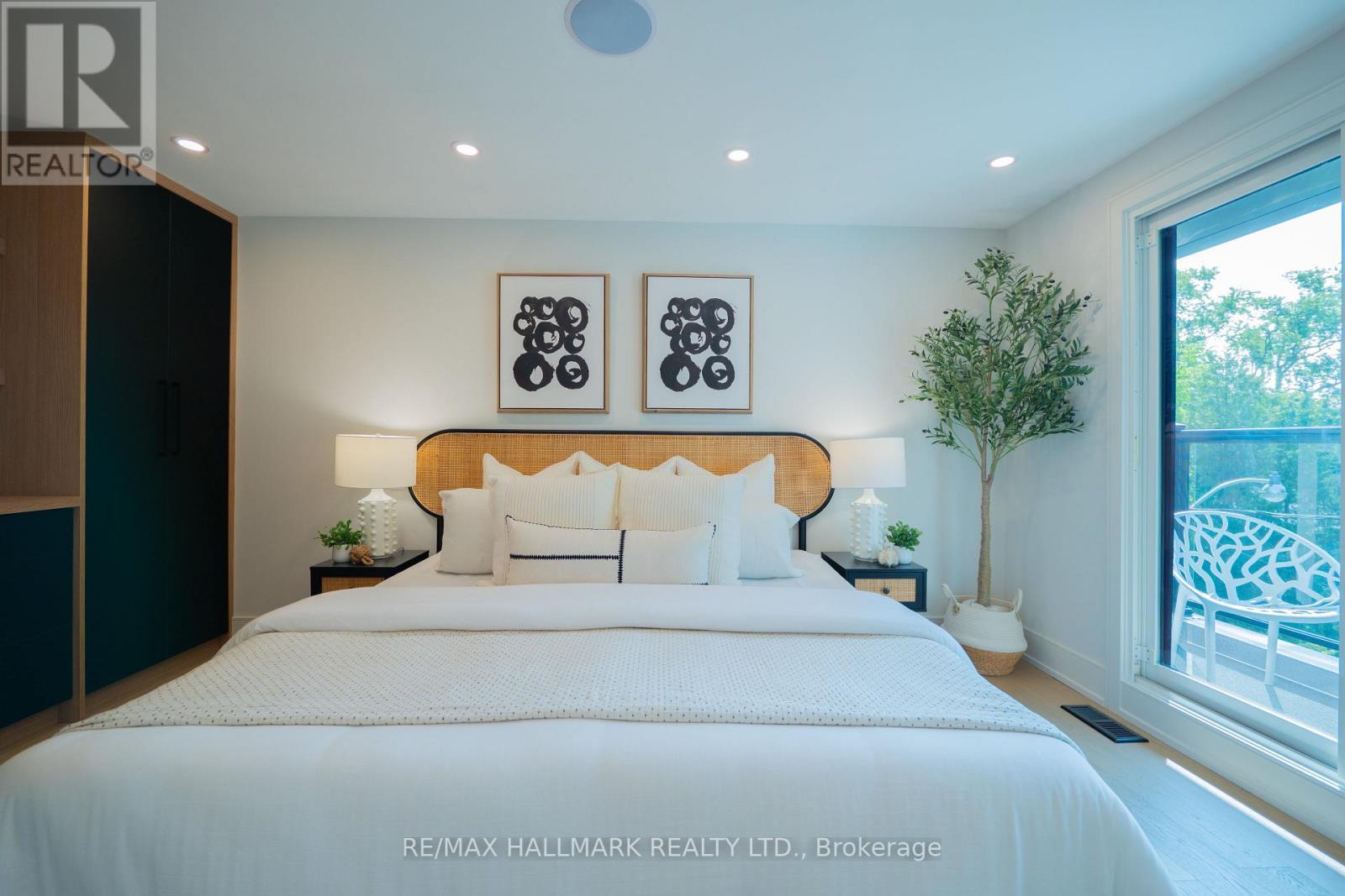 22 Harriet Street, Toronto, ON