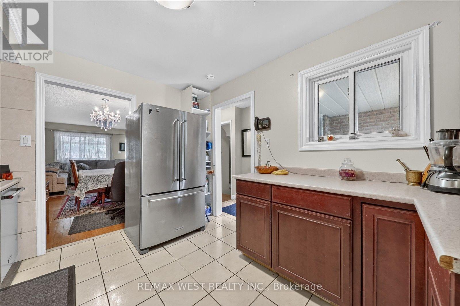 66 Bushwood Court, Toronto, ON