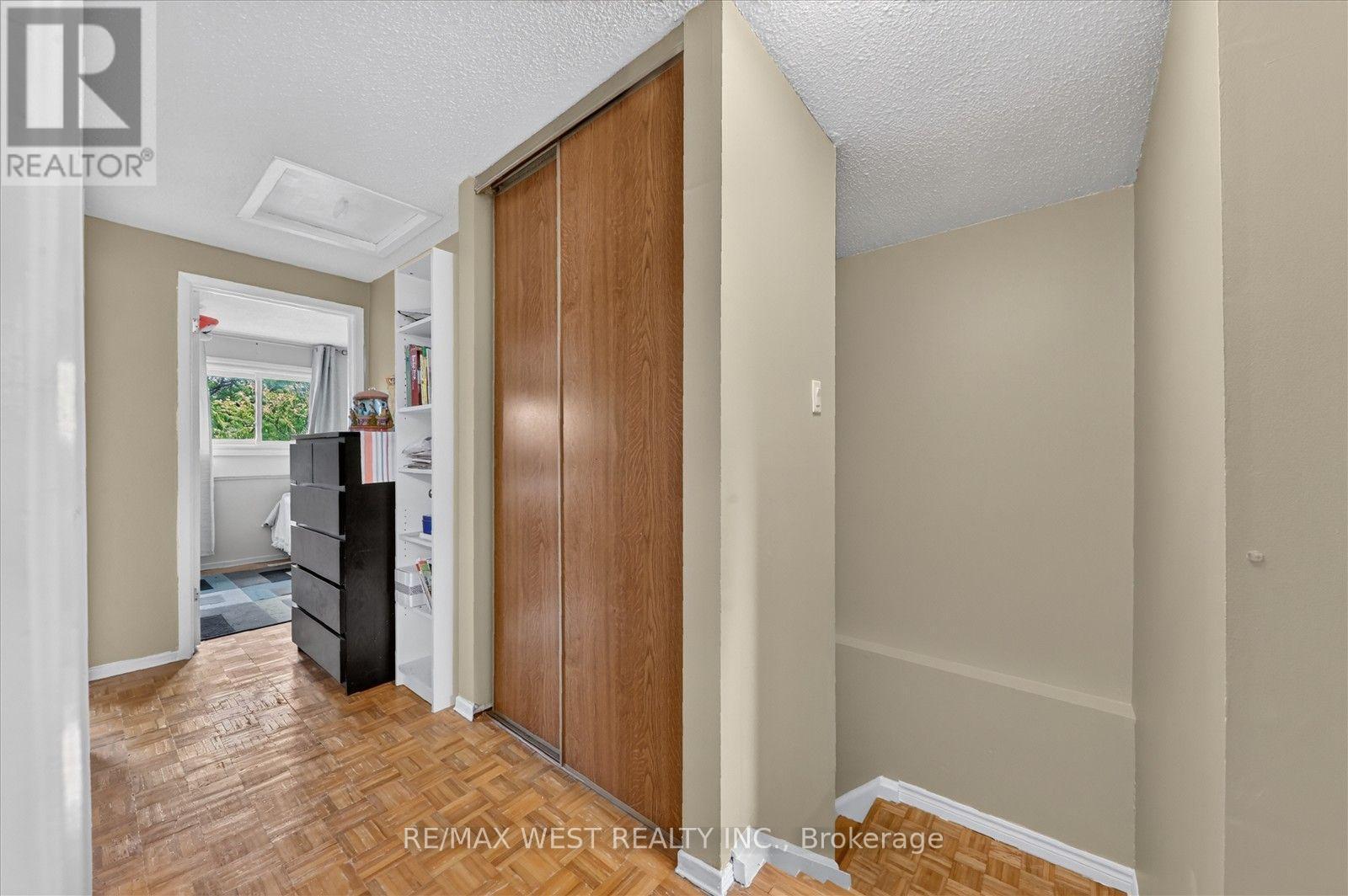 66 Bushwood Court, Toronto, ON