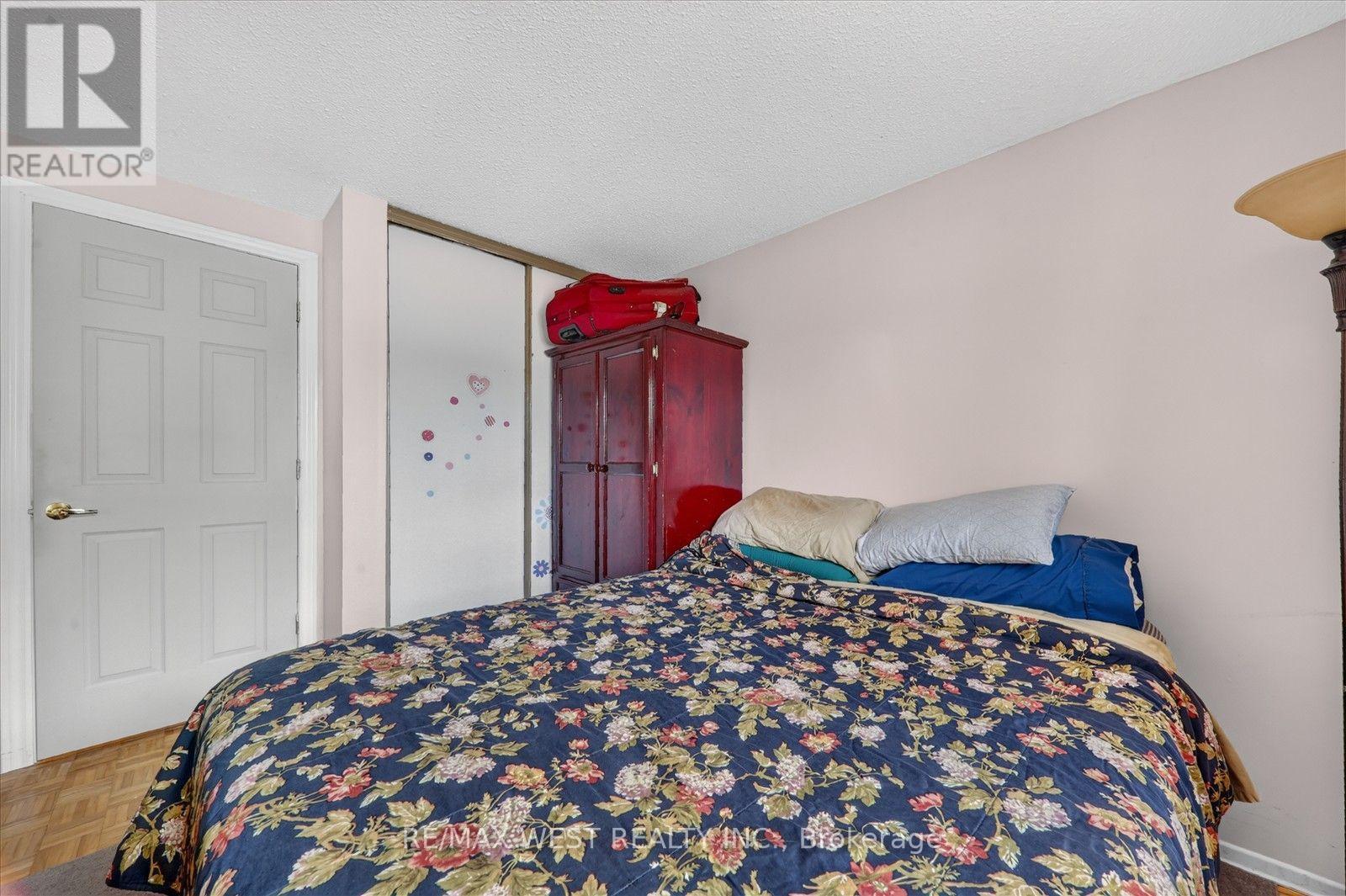 66 Bushwood Court, Toronto, ON