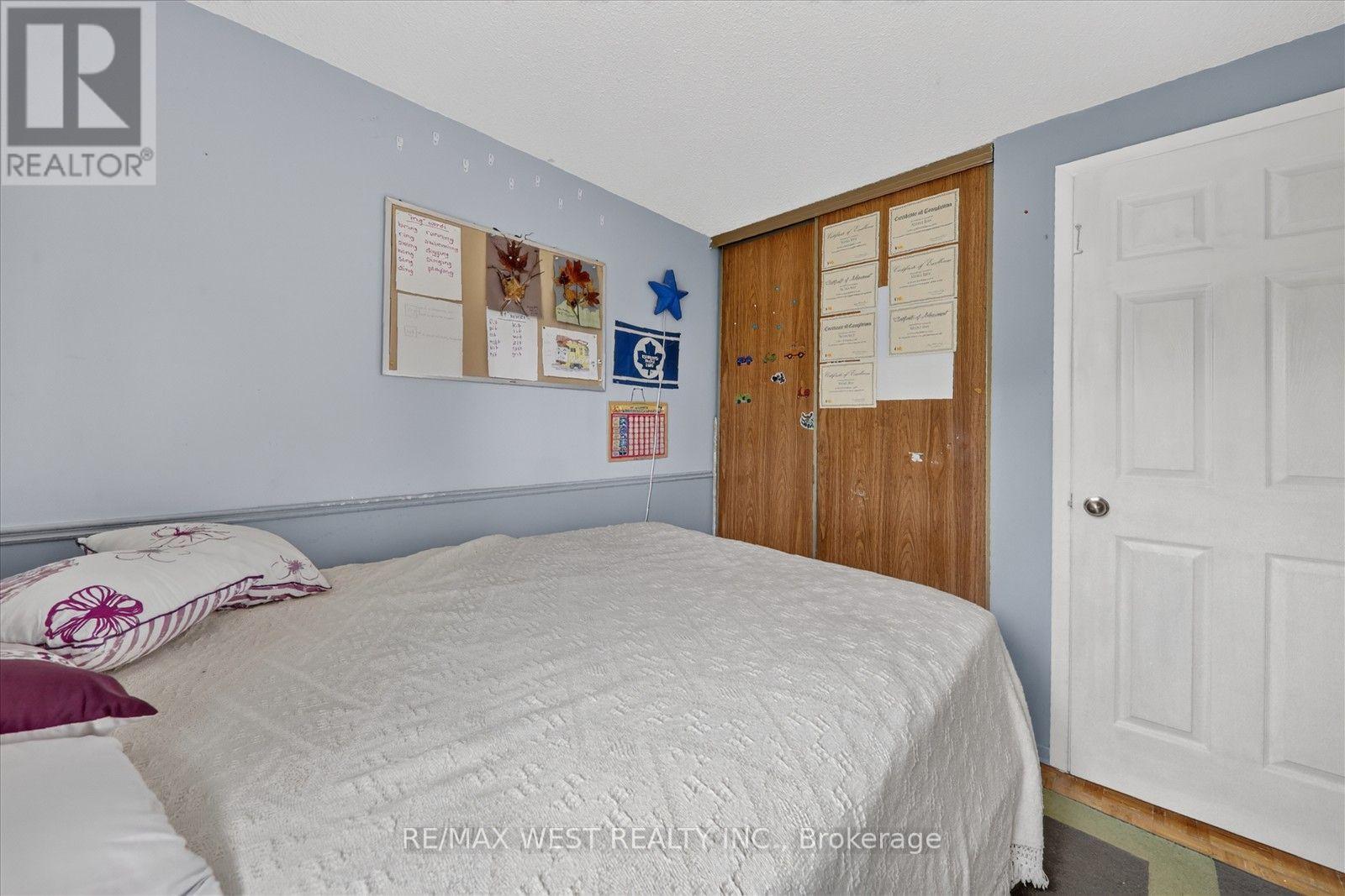 66 Bushwood Court, Toronto, ON