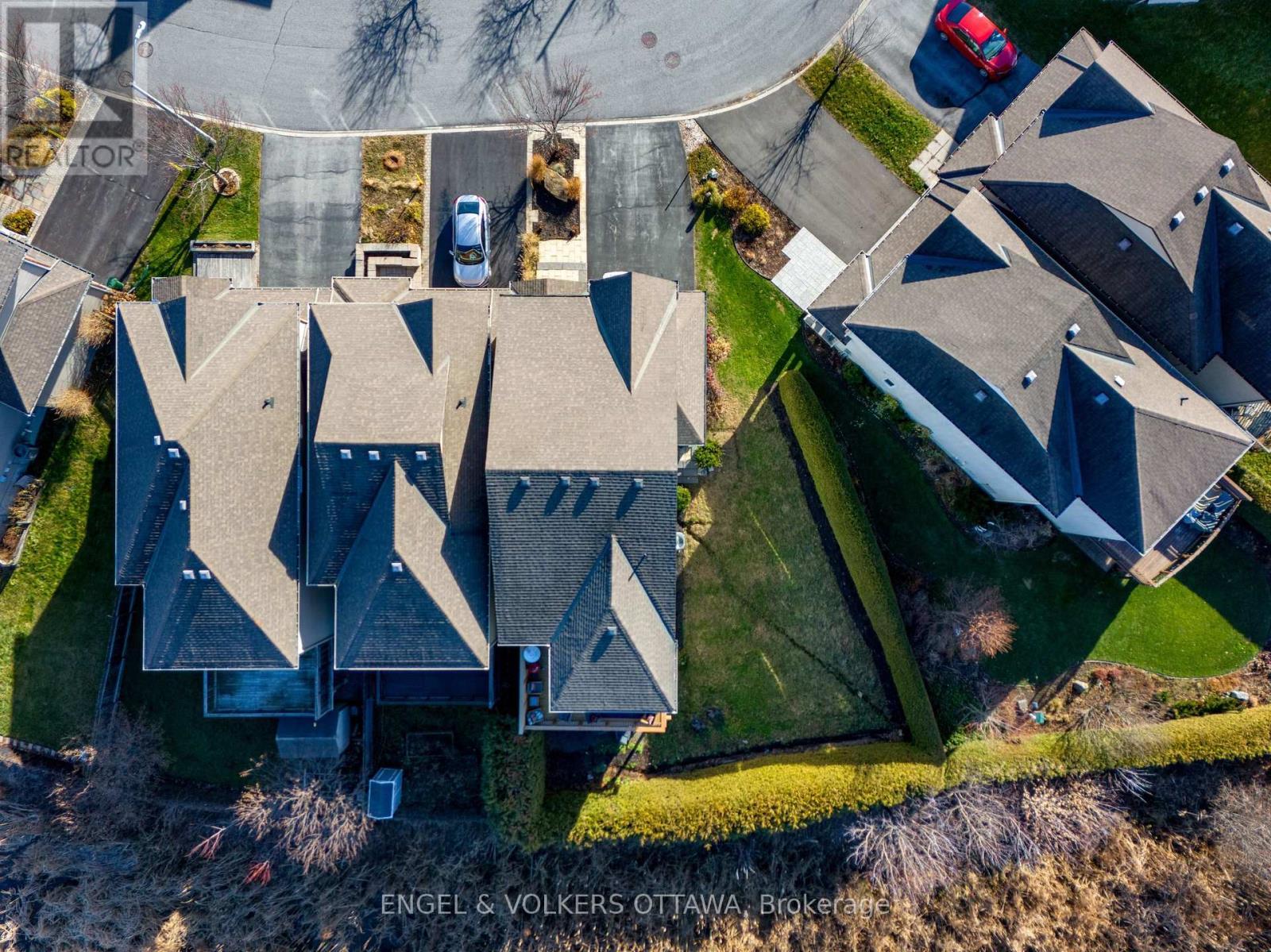1080 Northgraves Crescent, Ottawa, ON