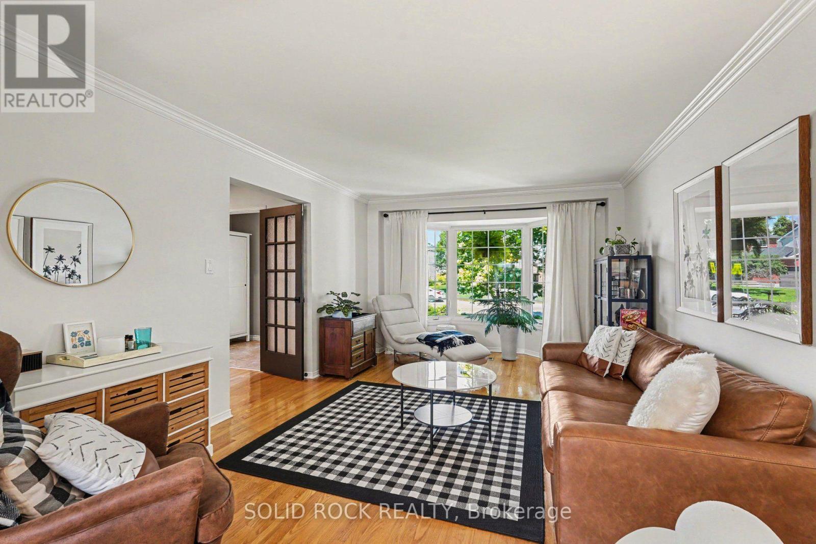 742 Merkley Drive, Ottawa, ON