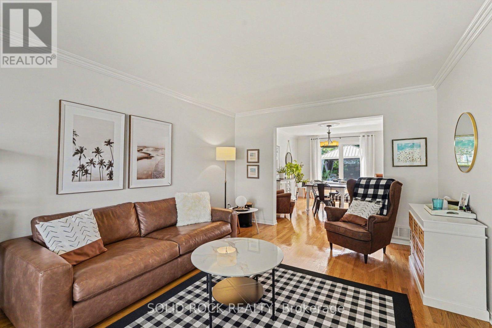 742 Merkley Drive, Ottawa, ON