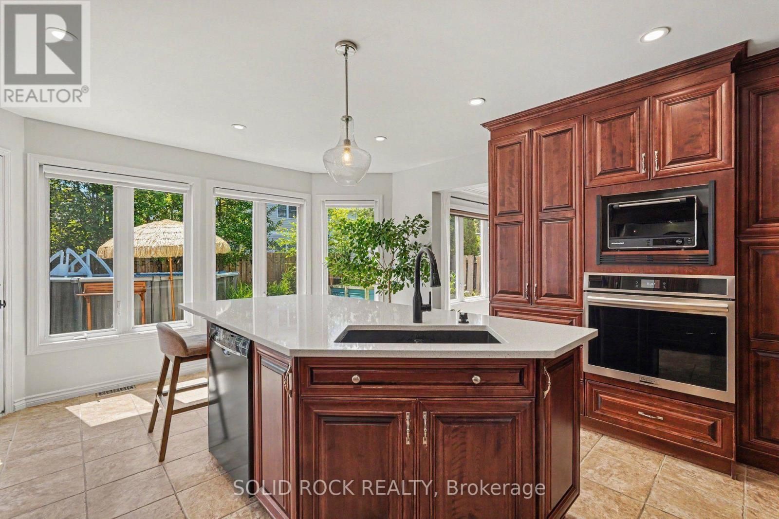 742 Merkley Drive, Ottawa, ON