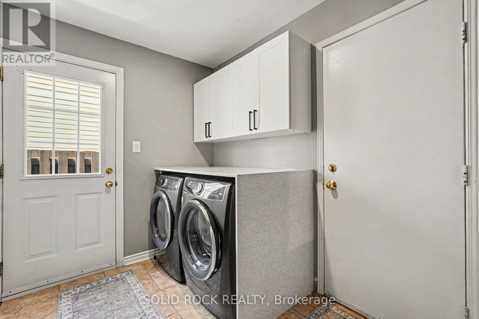 742 Merkley Drive, Ottawa, ON