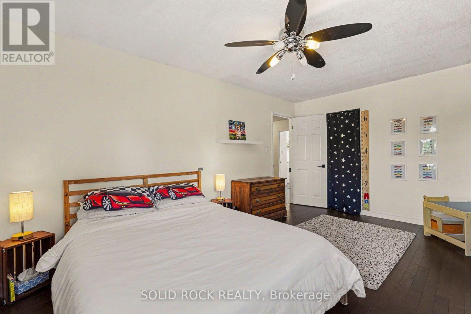 742 Merkley Drive, Ottawa, ON