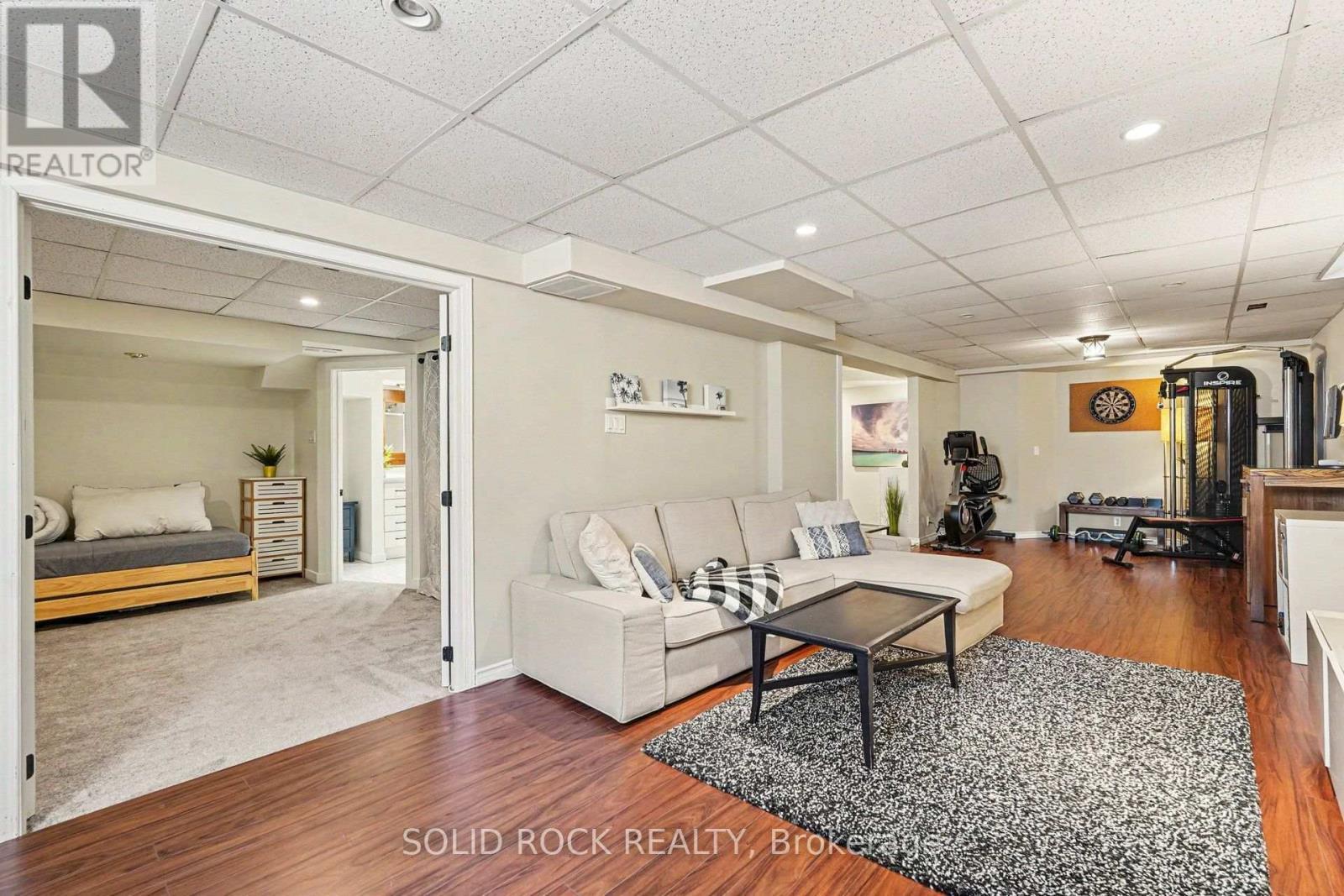 742 Merkley Drive, Ottawa, ON
