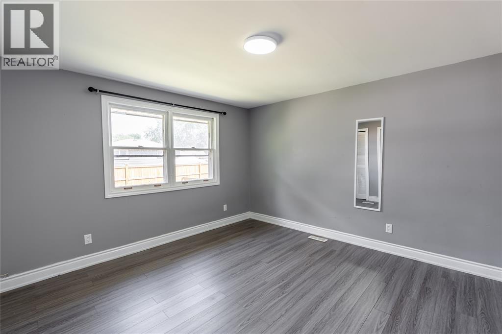 103 Hanna Crescent, Sarnia, ON