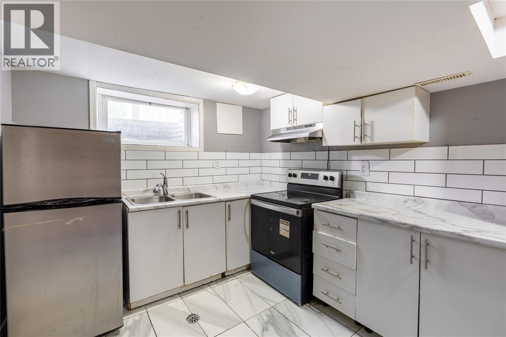 103 Hanna Crescent, Sarnia, ON