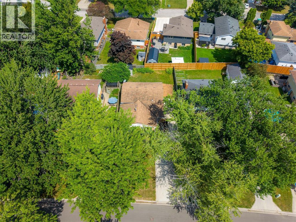 103 Hanna Crescent, Sarnia, ON
