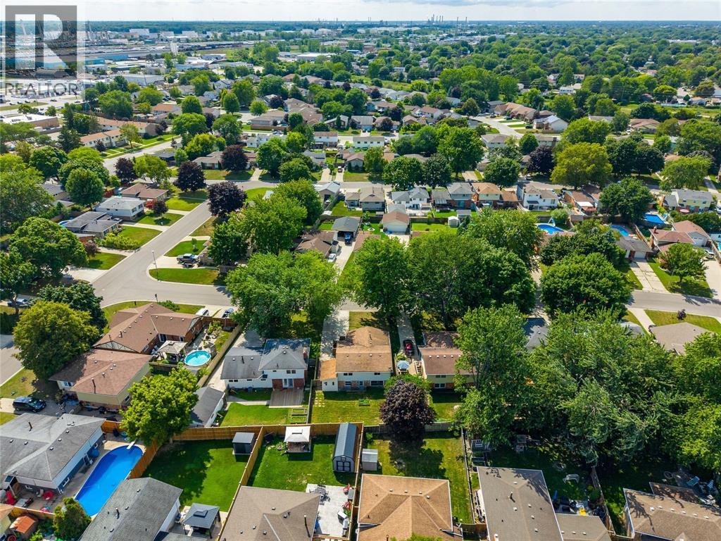 103 Hanna Crescent, Sarnia, ON