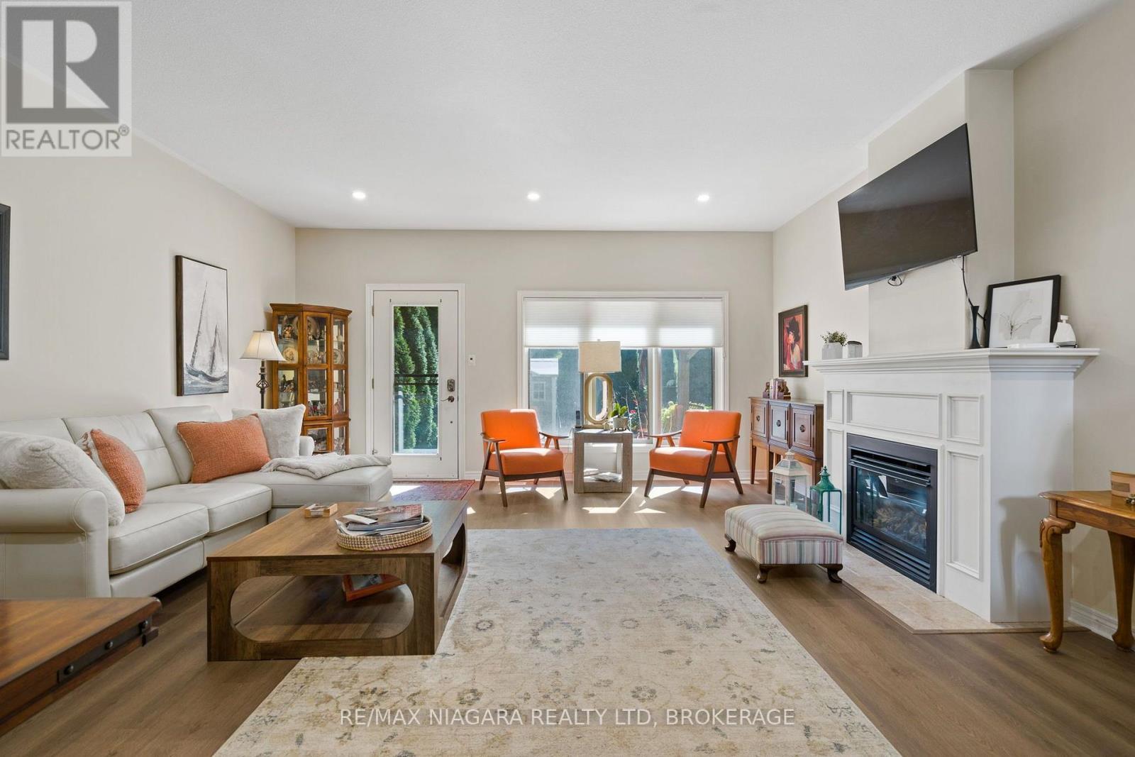 2487 Walker Court, Niagara Falls (Stamford), ON