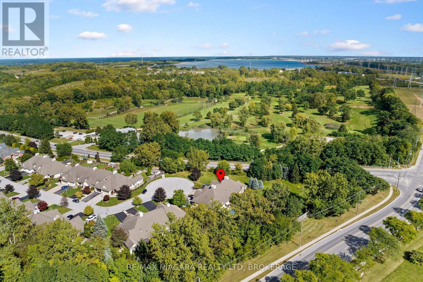 2487 Walker Court, Niagara Falls (Stamford), ON