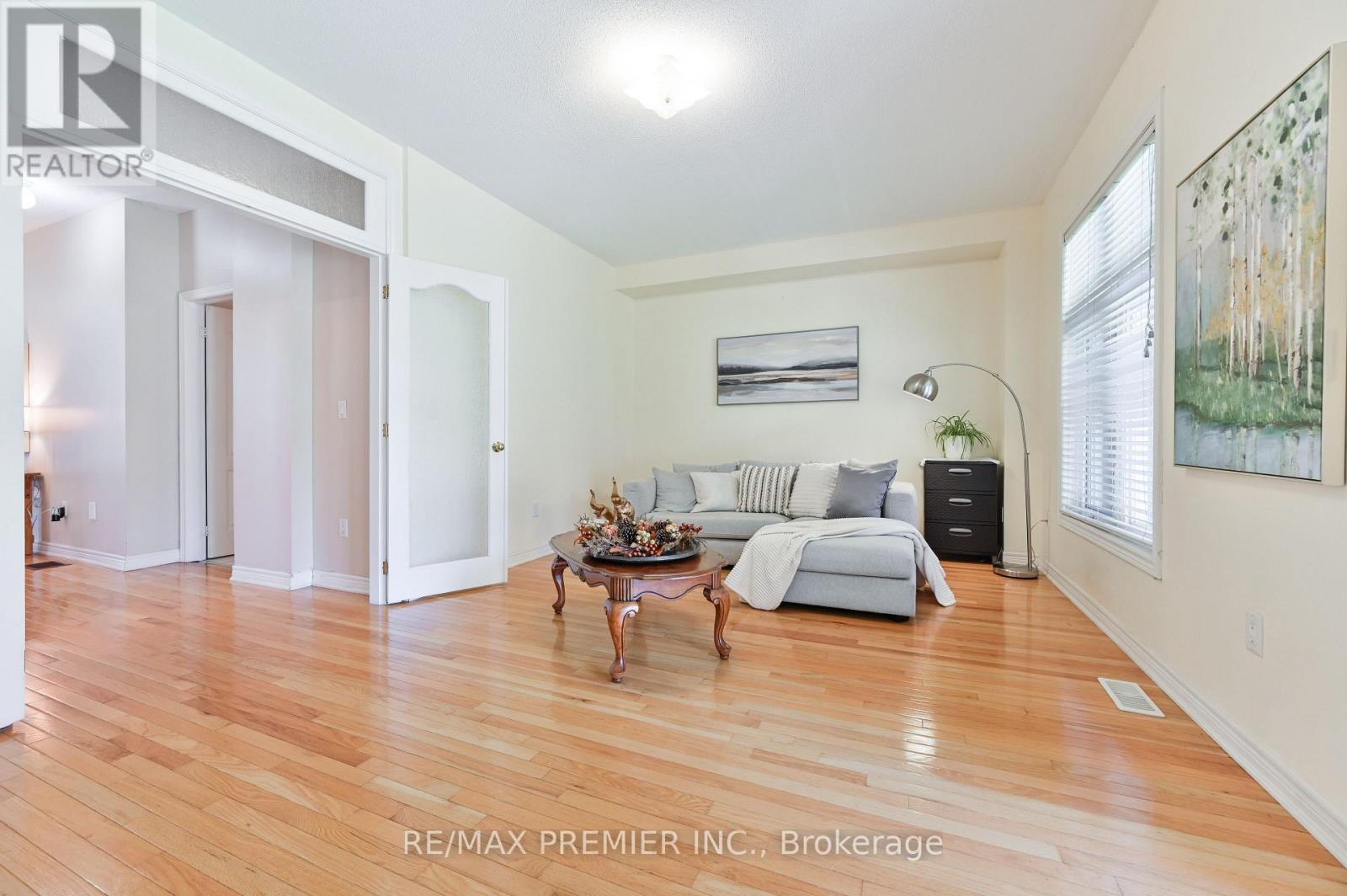 36 Helen Street, Vaughan, ON