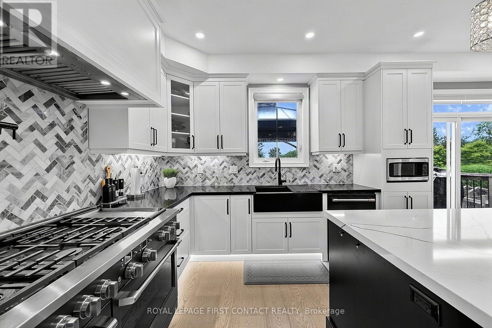 36 Regalia Way, Barrie, ON