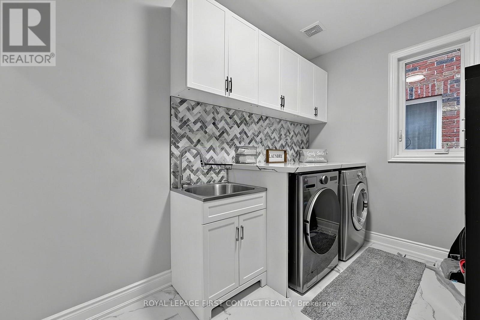 36 Regalia Way, Barrie, ON