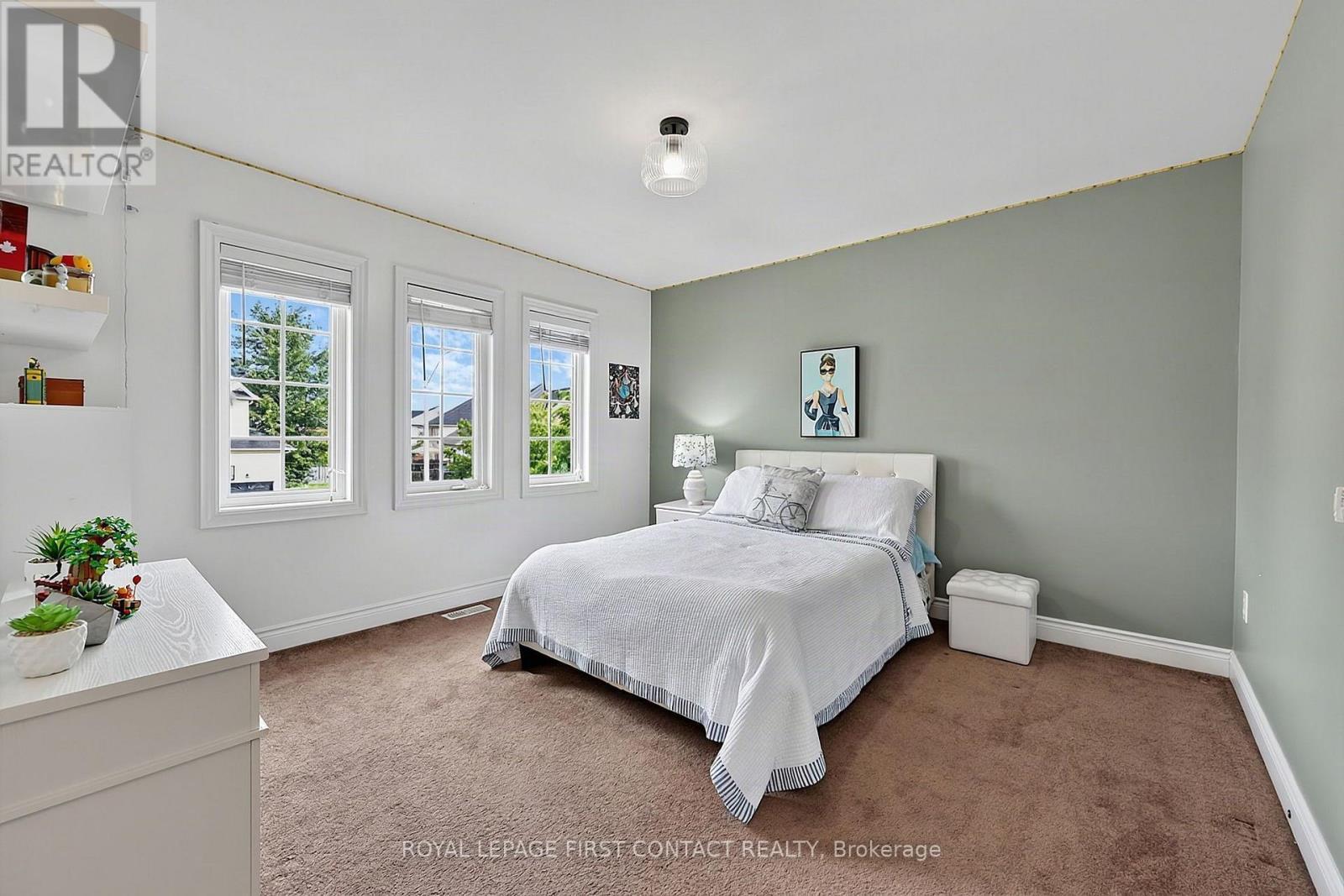 36 Regalia Way, Barrie, ON