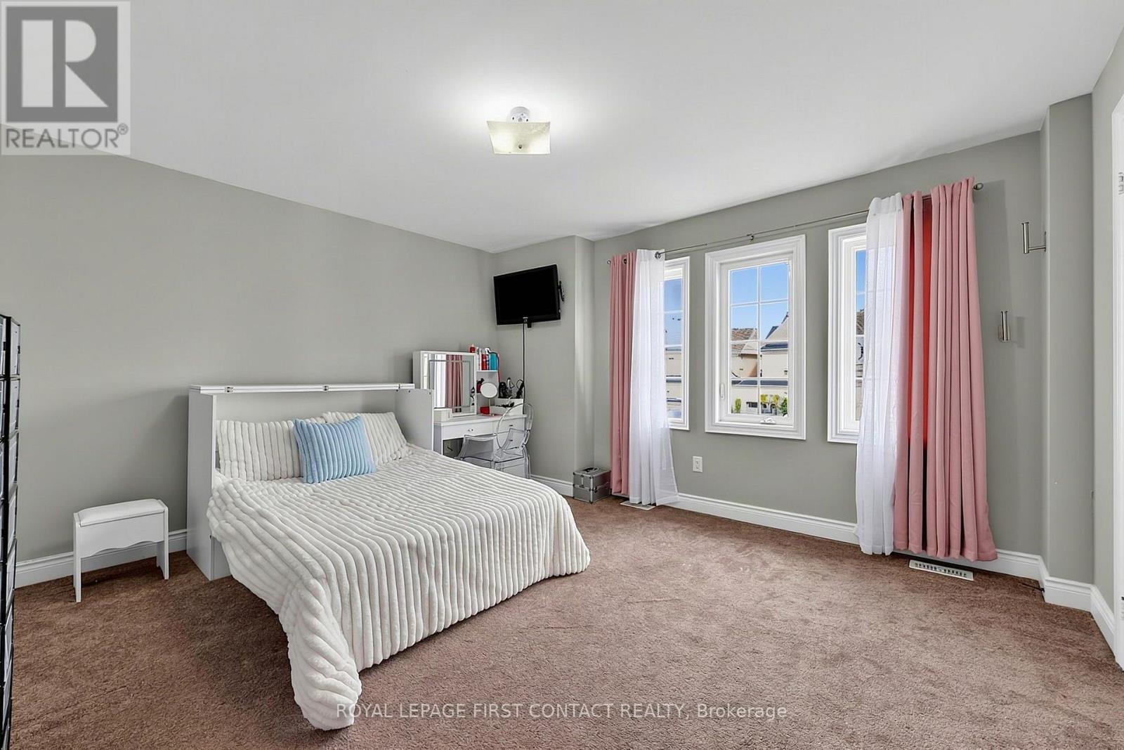 36 Regalia Way, Barrie, ON