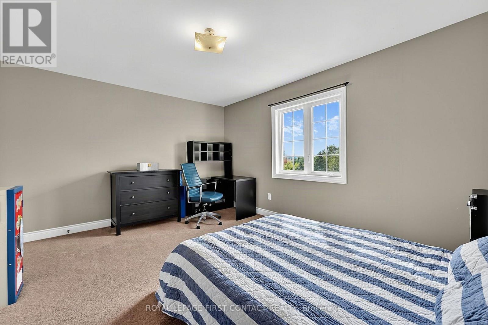 36 Regalia Way, Barrie, ON