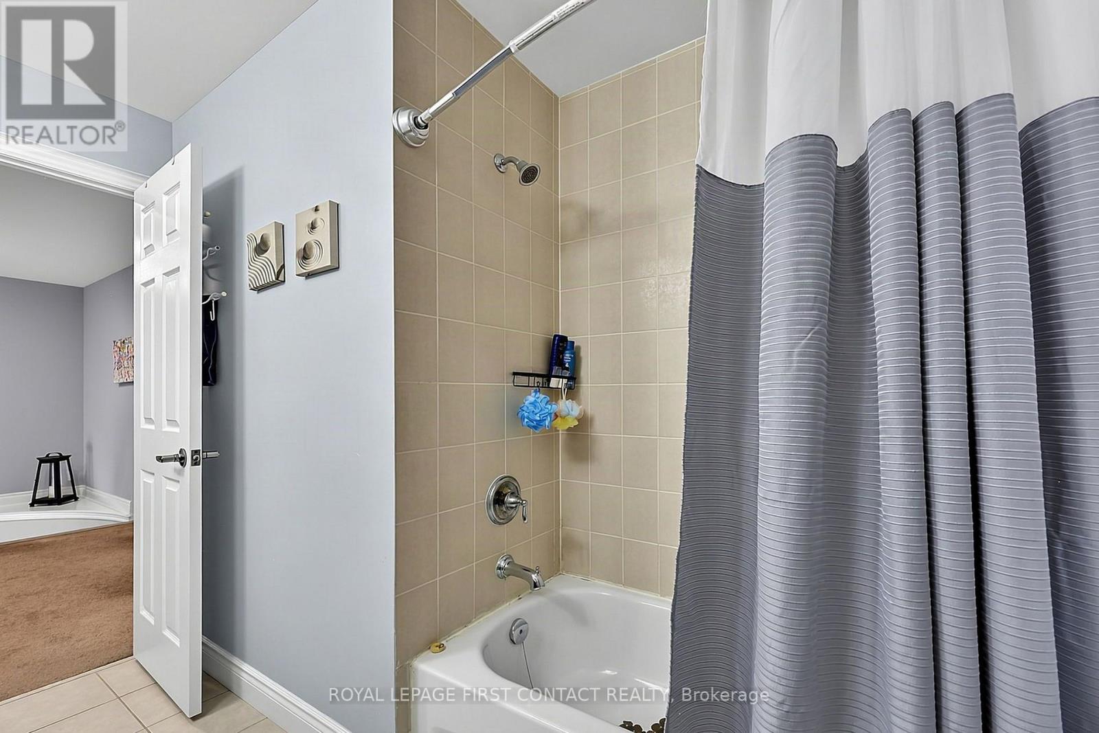 36 Regalia Way, Barrie, ON