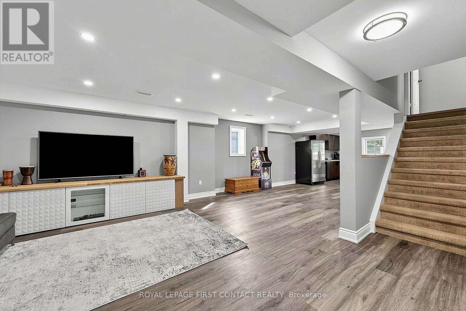 36 Regalia Way, Barrie, ON