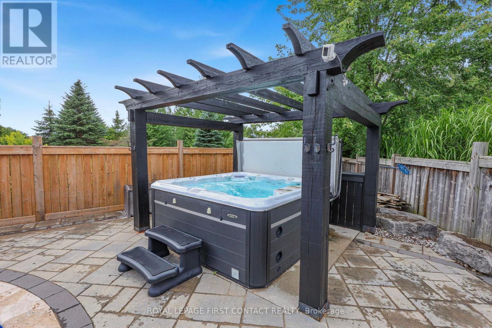 36 Regalia Way, Barrie, ON