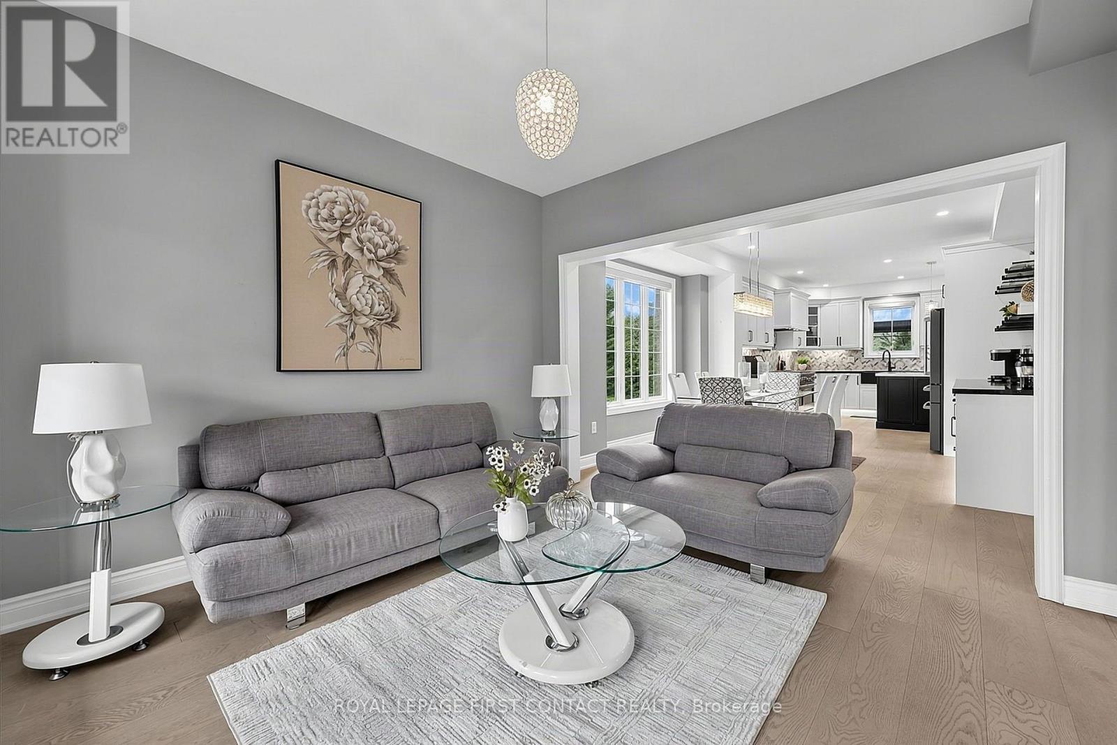 36 Regalia Way, Barrie, ON