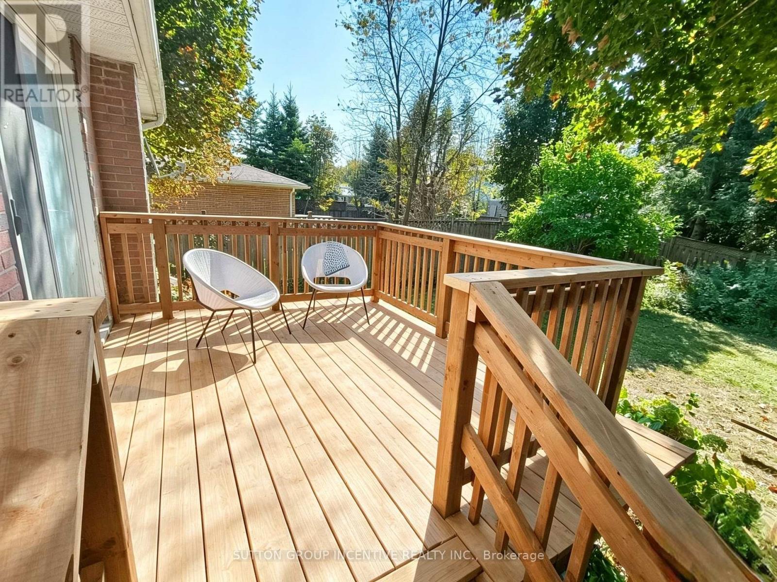 110 College Crescent, Barrie, ON