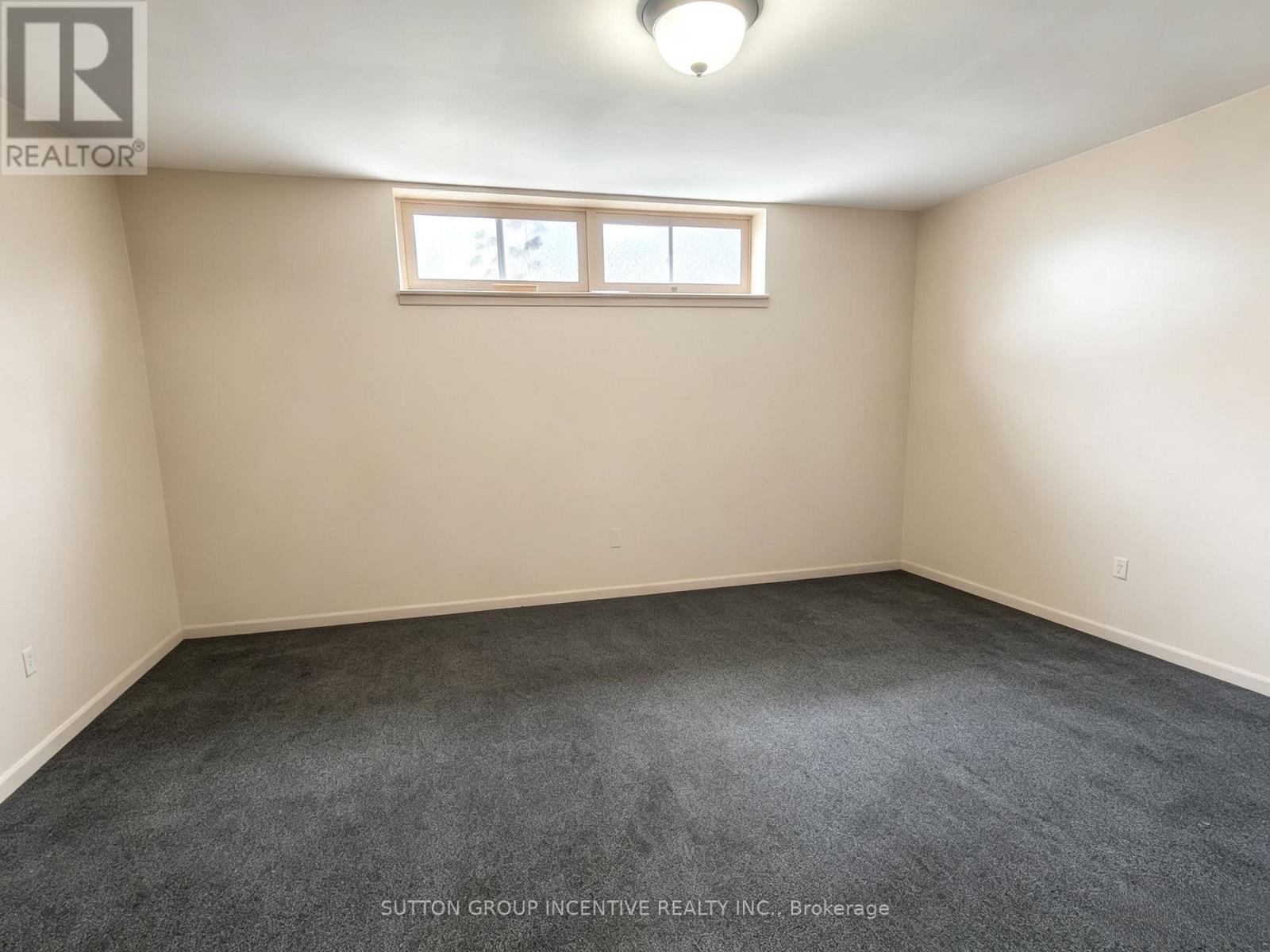 110 College Crescent, Barrie, ON