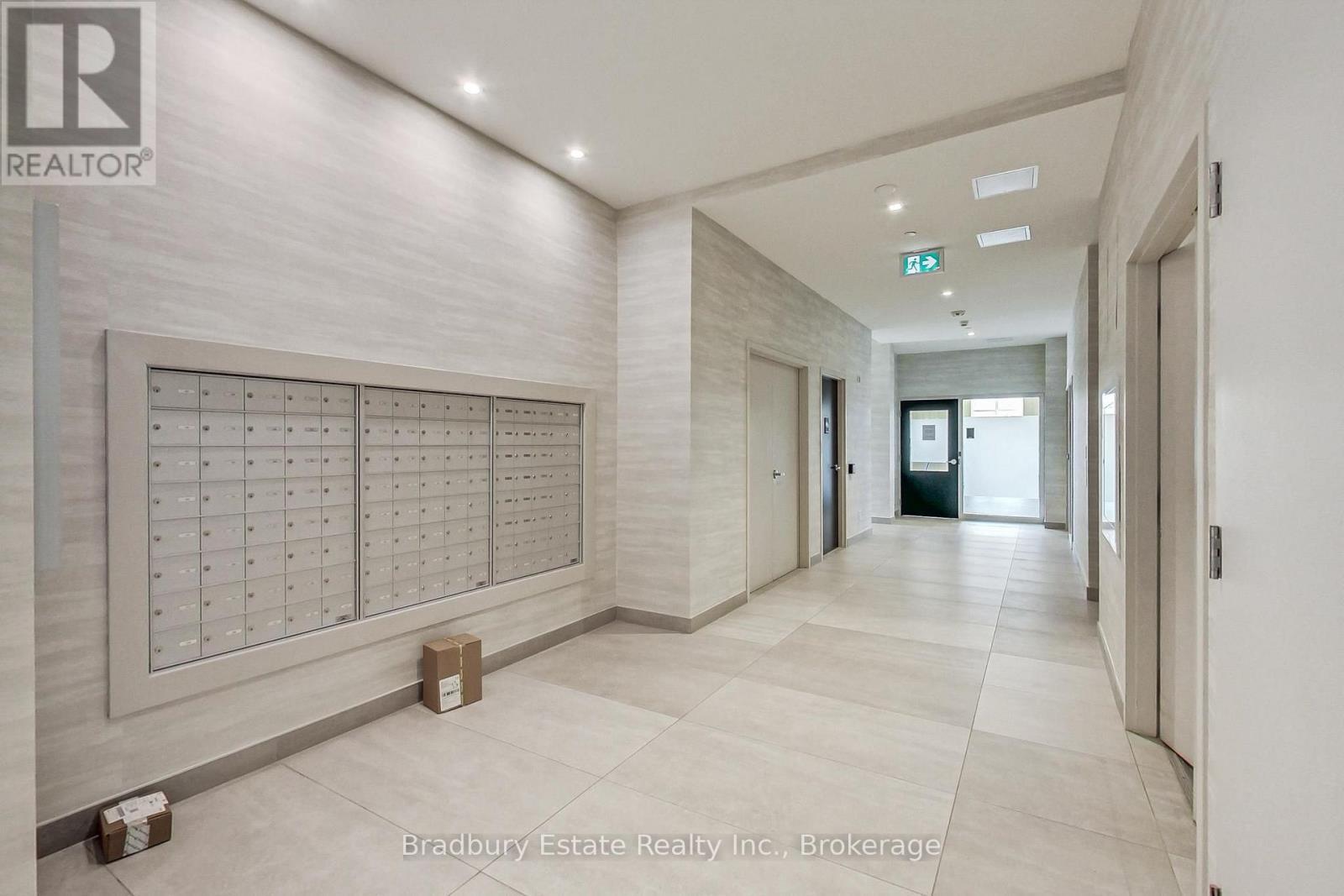 103 - 2750 King Street E, Hamilton (Gershome), ON