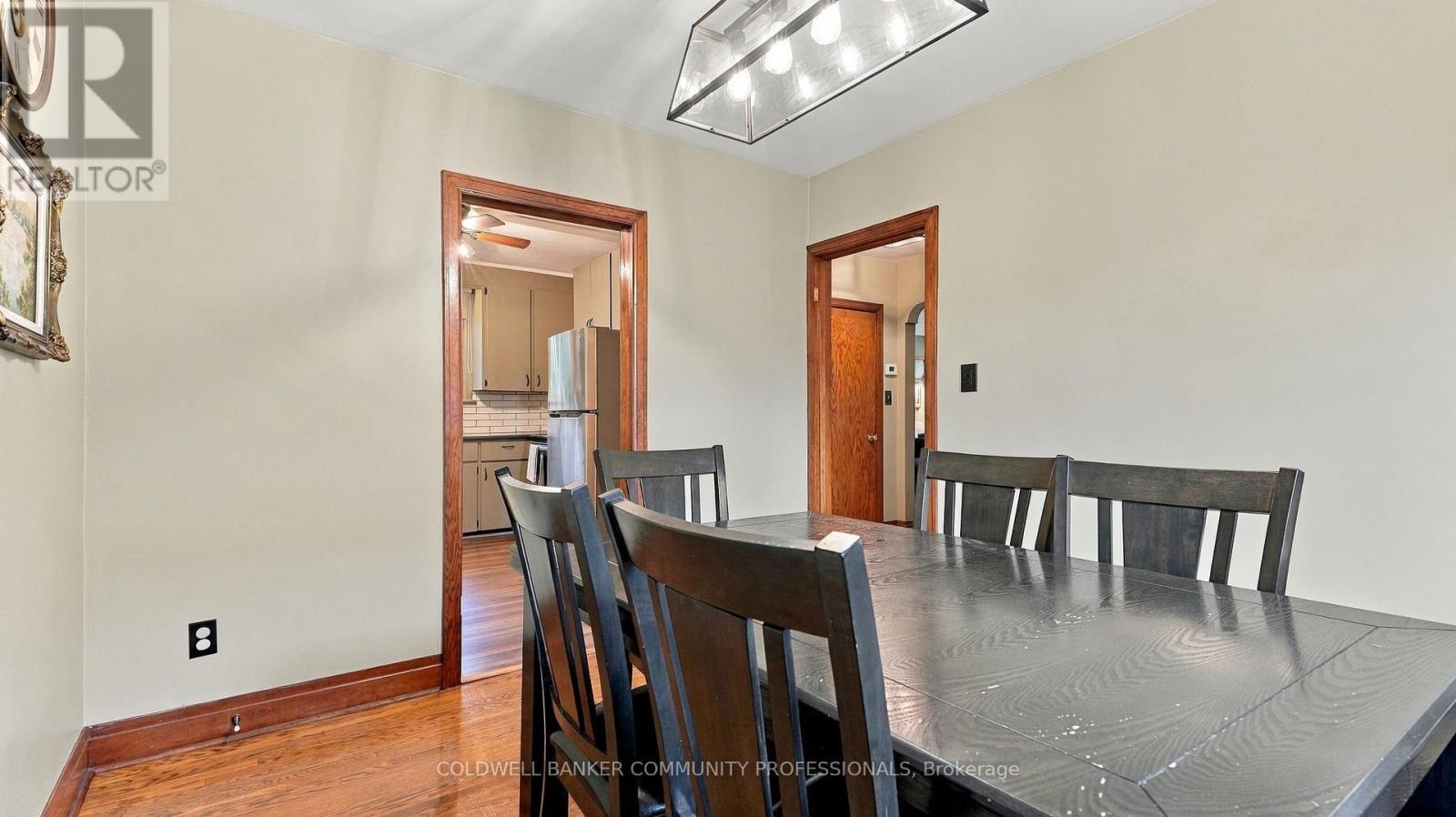 42 Delevan Crescent, Hamilton, ON
