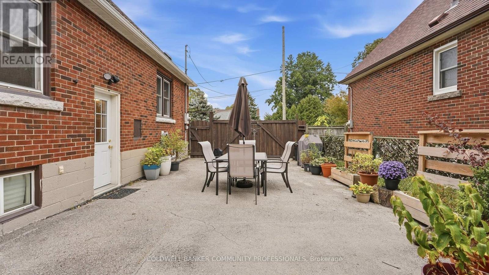 42 Delevan Crescent, Hamilton, ON