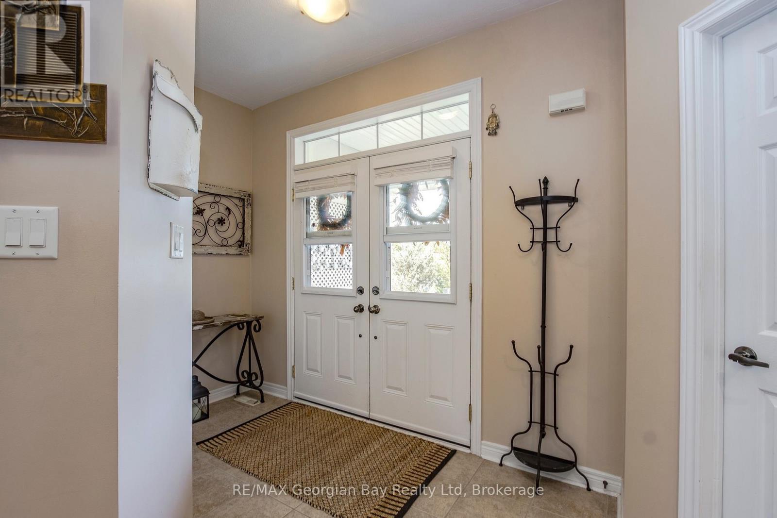 entry way - 68 Riverwalk Place, Midland, ON