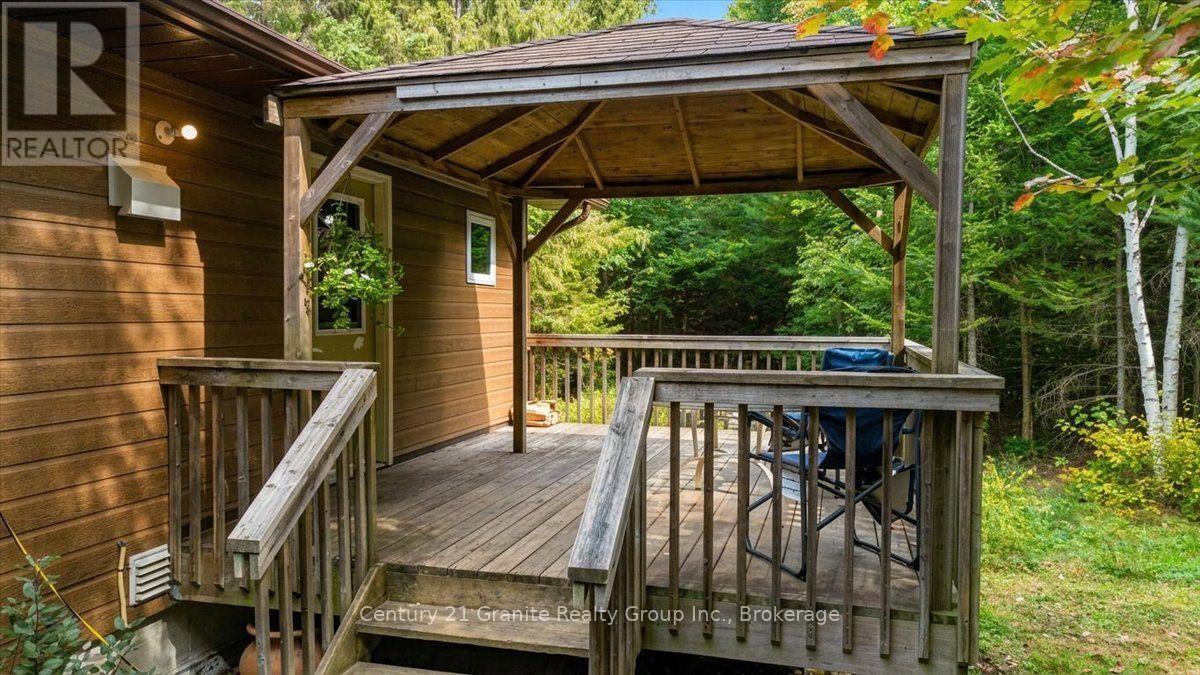 649 Madawaska Road, Hastings Highlands (Wicklow Ward), ON