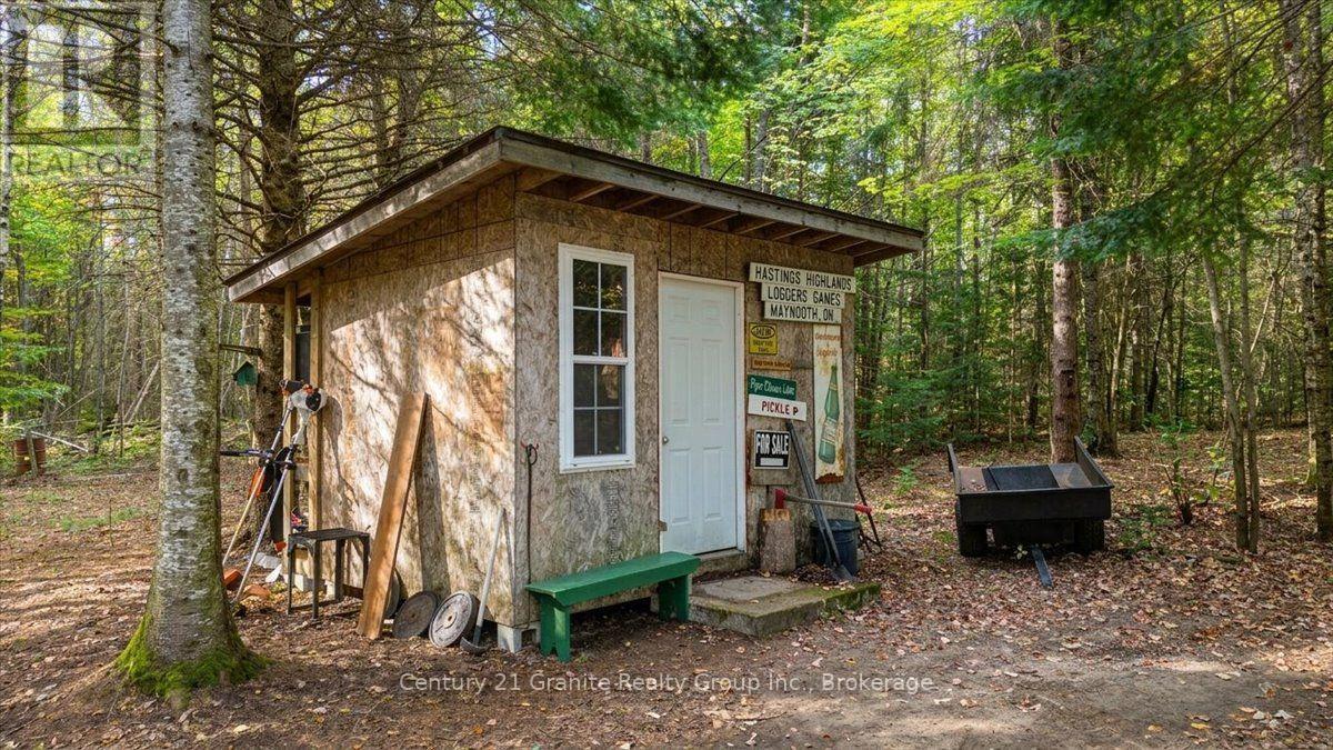 649 Madawaska Road, Hastings Highlands (Wicklow Ward), ON