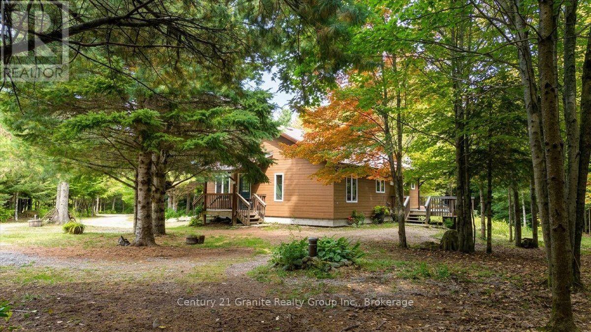 649 Madawaska Road, Hastings Highlands (Wicklow Ward), ON