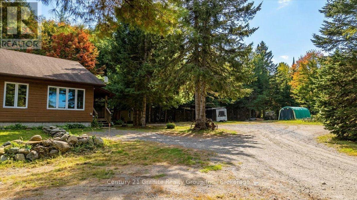 649 Madawaska Road, Hastings Highlands (Wicklow Ward), ON