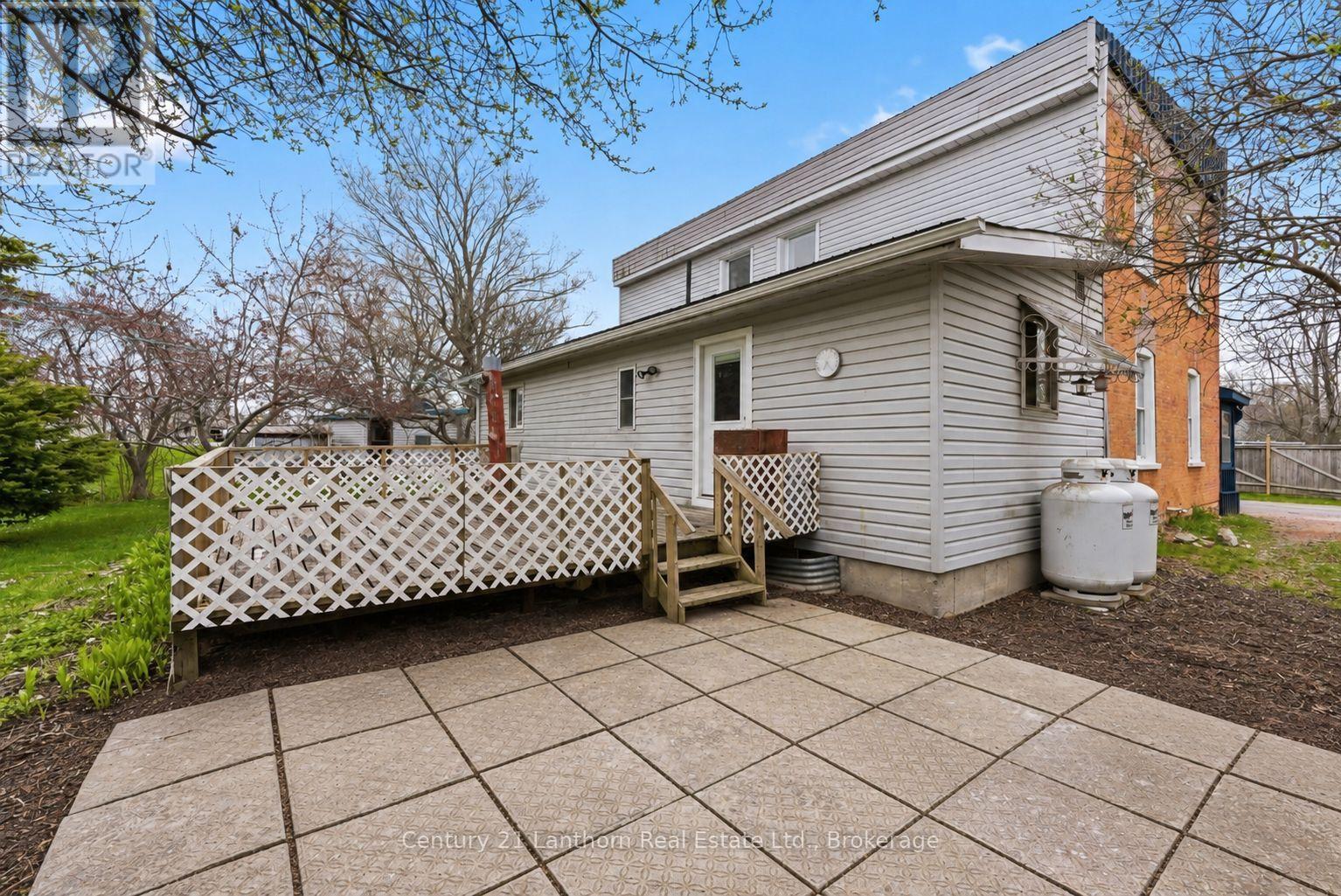 16A Backyard Patio Space - 16 Store Street, Prince Edward County (Hillier Ward), ON