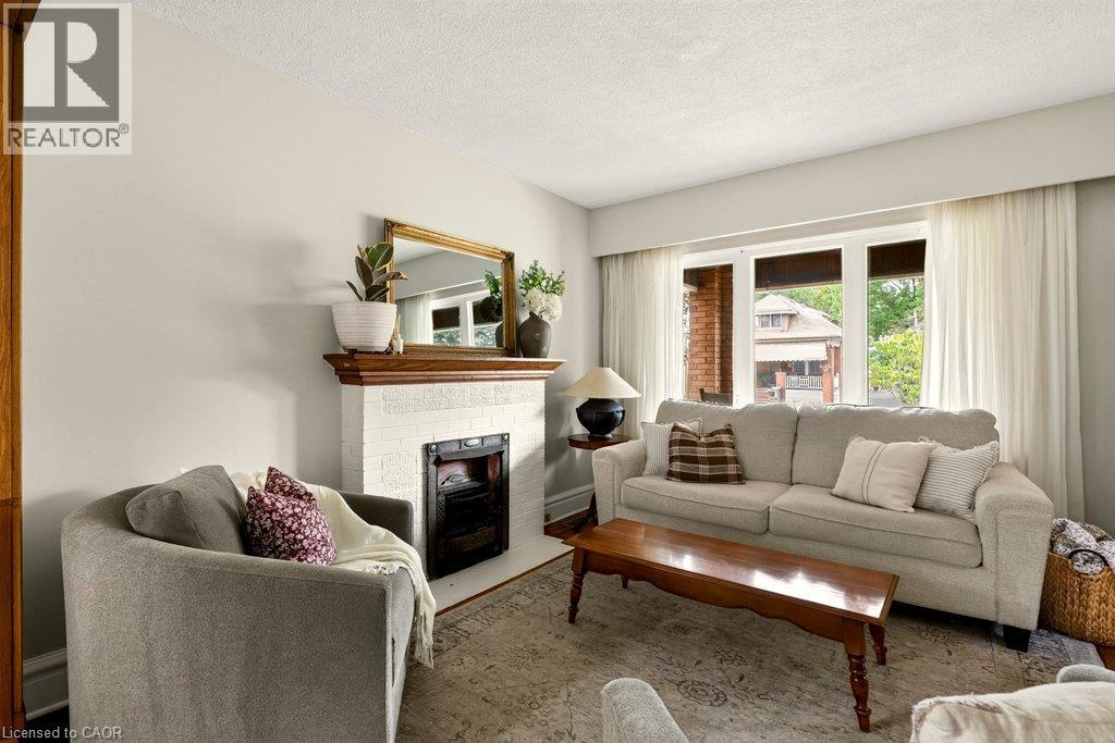 243 Grosvenor Avenue S, Hamilton, ON