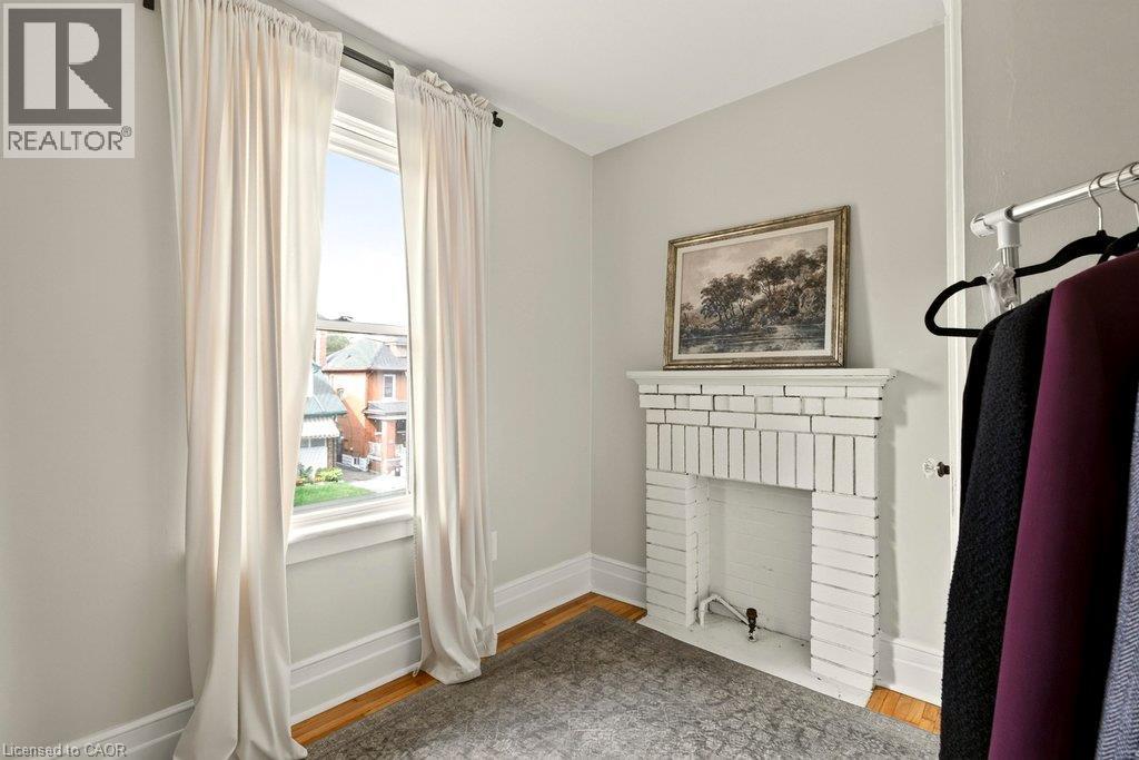 243 Grosvenor Avenue S, Hamilton, ON