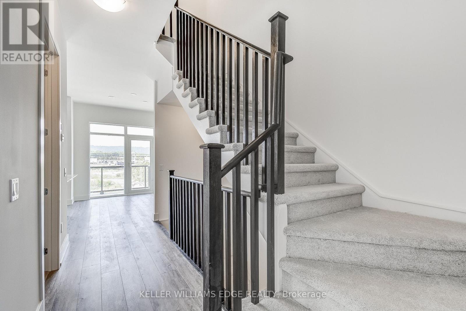 58 Windward Drive, Grimsby, ON