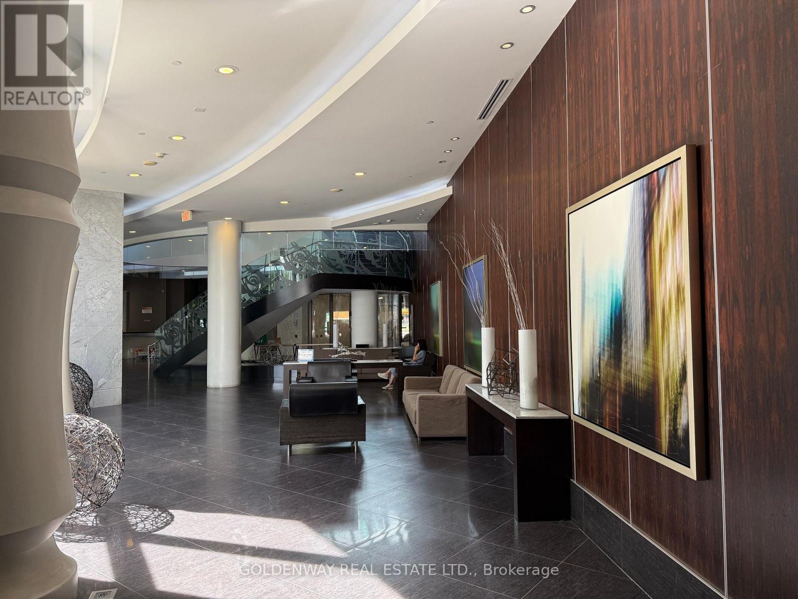 110 - 5168 Yonge Street, Toronto, ON